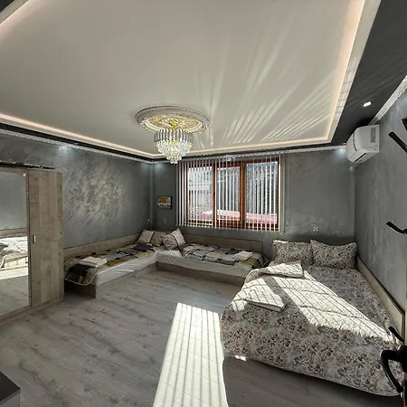 за гости корнела Lägenhet Belogradtjik