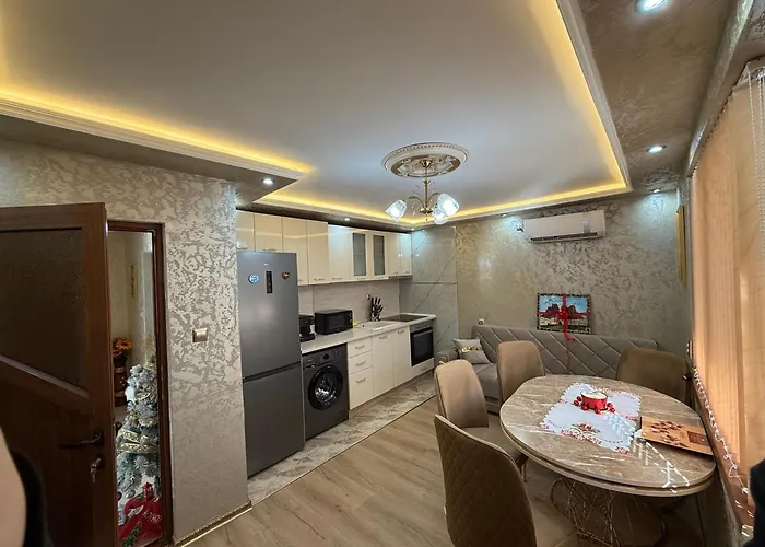 за гости корнела 아파트 벨로그라드첵